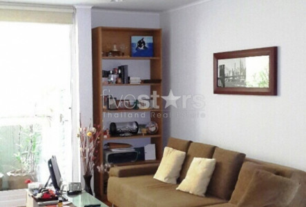 2 Bedroom condo for rent close to Phloenchit BTS station