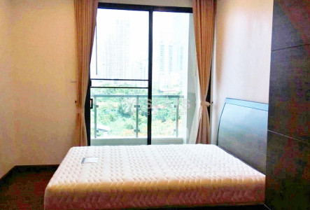 Functional 1 bedroom apartment in prime location of Sathorn