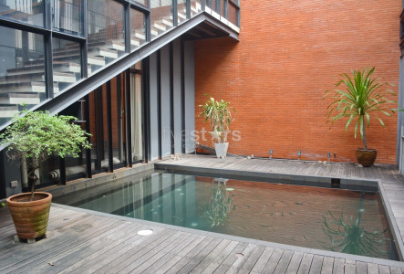 Unique 6-bedroom house in quiet but convenient area of Petchaburi